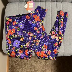 NWT YITTY LEGGINGS